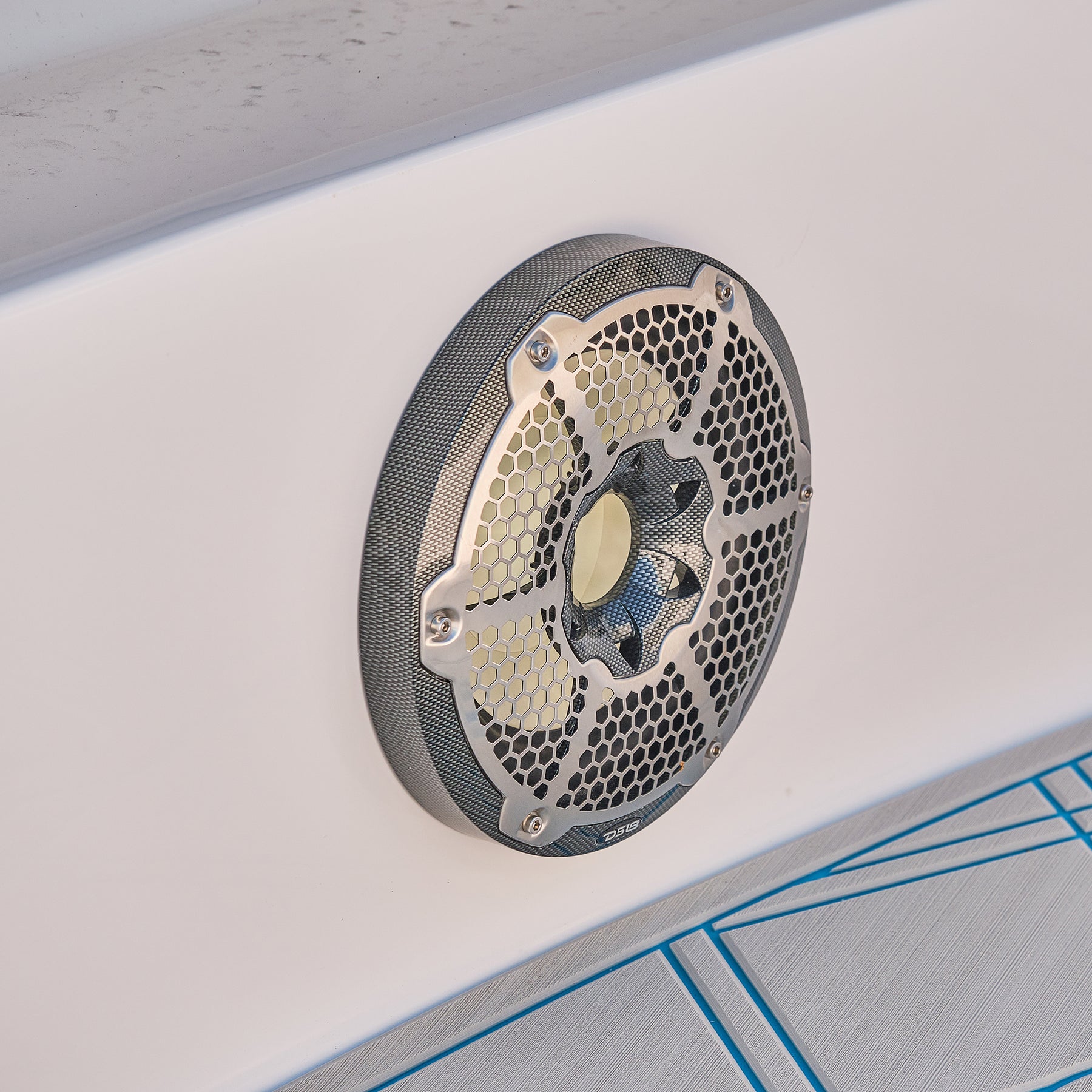 DS18 CF-10SUB - Image 2